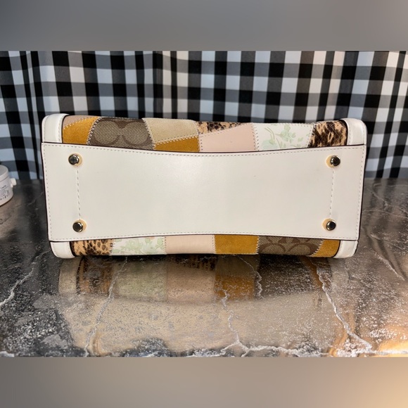 Coach Zoe Patchwork Carryall 2019 NWOT - Picture 9 of 14